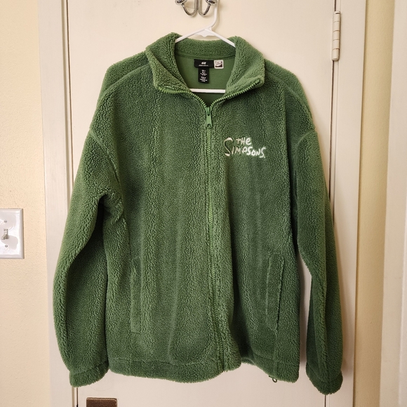Green Fleece Sweater with Cartoon Design - Picture 2 of 4